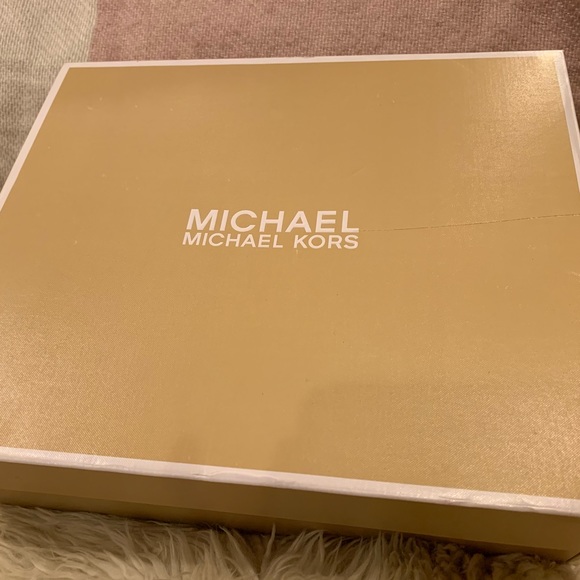 Michael by Michael Kors "Divia" Heels w/Box Size 7 - Picture 2 of 8